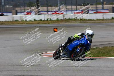 media/Apr-23-2022-Fastrack Riders (Sat) [[cb2d6ae73d]]/LEVEL 4/1PM TURN 6 OUTSIDE/